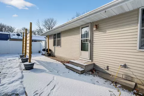 Exterior - 295 Vita Ln, Braidwood, IL 60408 photo 3 of 7