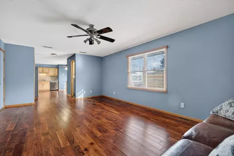 Living - 295 Vita Ln, Braidwood, IL 60408 photo 7 of 7