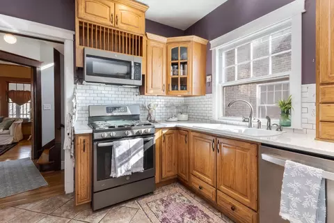 Kitchen - 1305 S Fell Ave, Normal, IL 61761 photo 4 of 5