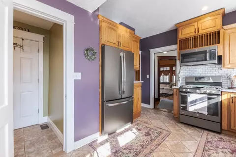 Entry Way - 1305 S Fell Ave, Normal, IL 61761 photo 6 of 10