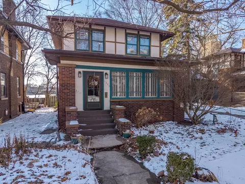 1305 S Fell Ave, Normal, IL 61761