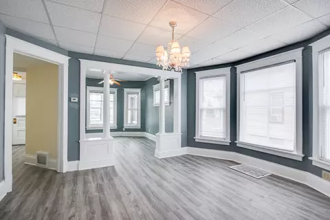 Living - 1507 Sisson St, Lockport, IL 60441 photo 1 of 4