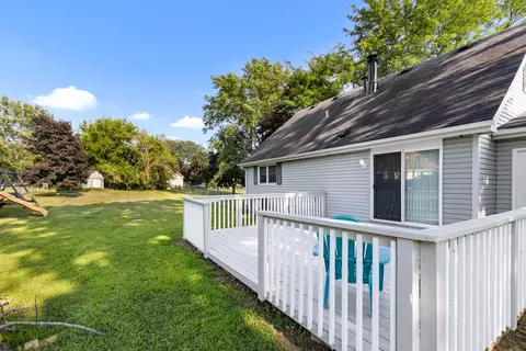4830 Crown Point Cir, Roscoe, IL 61073 photo 20