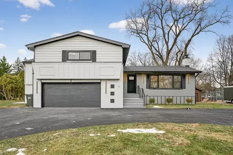 200 N Pine St, Prospect Heights, IL 60070