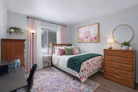 Bedroom - 4714 Northfox Ln #2, Mchenry, IL 60050 photo 2 of 3