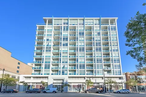 1819 S Michigan Ave #406, Chicago, IL 60616