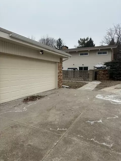 Other - 2211 Benjamin Ln, Bloomington, IL 61701 photo 11 of 11