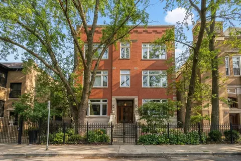 625 W Patterson Ave #2W, Chicago, IL 60613