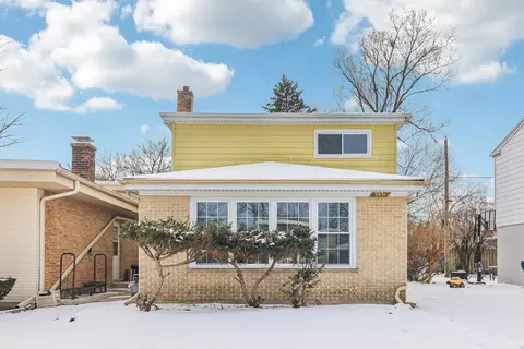2931 Greenleaf Ave, Wilmette, IL 60091