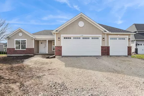1142 Kate Dr, Yorkville, IL 60560