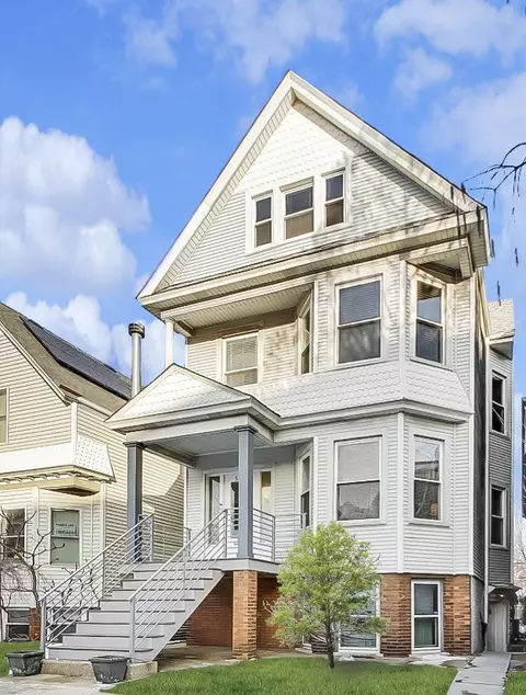 5147 N Claremont Ave, Chicago, IL 60625