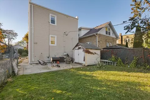 Exterior - 1213 Darrow Ave, Evanston, IL 60202 photo 2 of 5