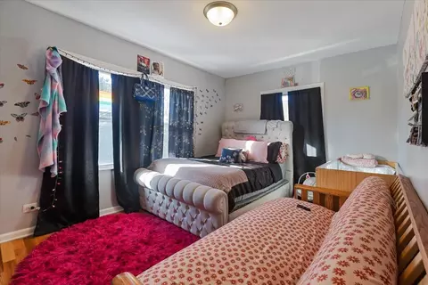 Bedroom - 1213 Darrow Ave, Evanston, IL 60202 photo 1 of 5