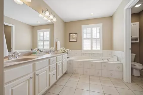 Bath - 704 Dresser Dr, Normal, IL 61761 photo 1 of 3
