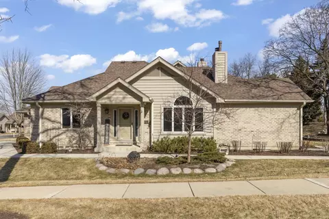 5513 Aspen Ave, Downers Grove, IL 60515