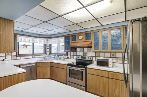 2202 Eastman St, Rolling Meadows, IL 60008 photo 9