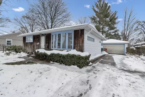 2202 Eastman St, Rolling Meadows, IL 60008