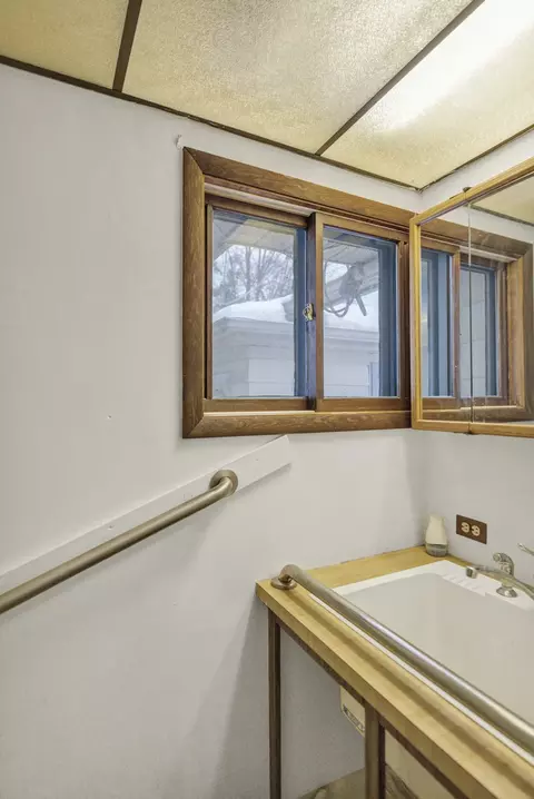 2202 Eastman St, Rolling Meadows, IL 60008 photo 13