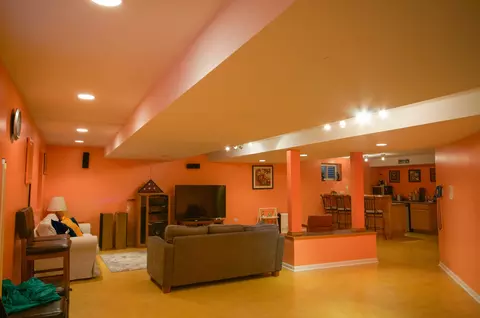 Living - Undisclosed, Matteson, IL 60443 photo 5 of 10