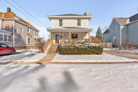 203 W Brown St, Harvard, IL 60033