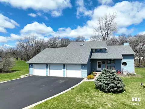 15840 Overlook Ln, Huntley, IL 60142