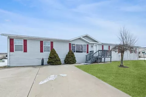 194 Sparrow Dr, Lynwood, IL 60411