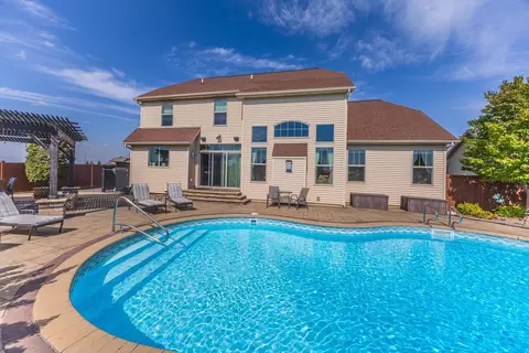 Exterior - 3595 Yellowstone Dr, Normal, IL 61761 photo 12 of 17