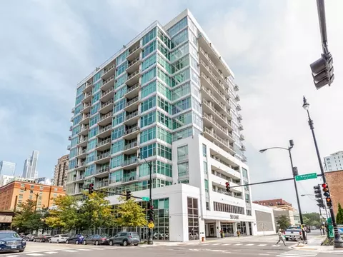 50 E 16th St #814, Chicago, IL 60616