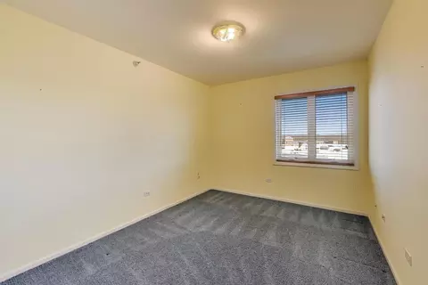 Other - 650 S River Rd #812, Des Plaines, IL 60016 photo 3 of 5