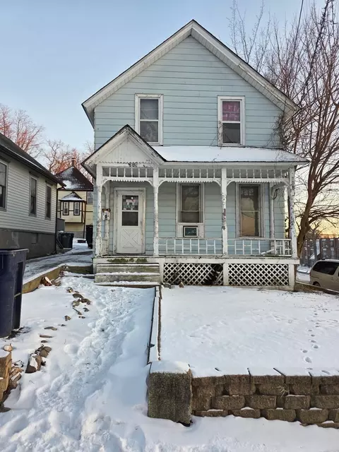 251 Bartlett Pl, Elgin, IL 60120
