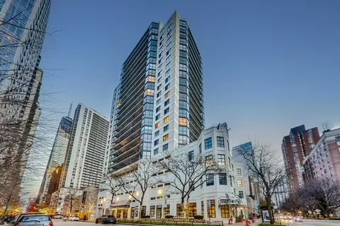 33 W Delaware Pl #12K, Chicago, IL 60610