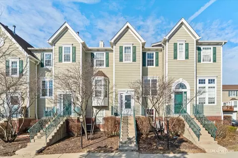 2422 Courtyard Cir #2, Aurora, IL 60506