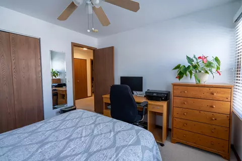 Bedroom - 5875 Constitution Ave, Gurnee, IL 60031 photo 5 of 8