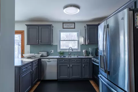 Kitchen - 5875 Constitution Ave, Gurnee, IL 60031 photo 3 of 3