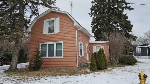 1124 Jackson Ct, Waukegan, IL 60085