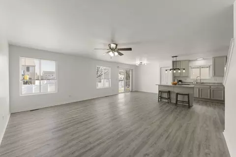 Living - 14331 Capital Dr, Plainfield, IL 60544 photo 4 of 6