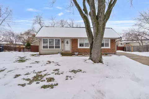 224 Kedvale Ct, Bolingbrook, IL 60440