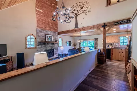 Entry Way - 79 Timberlane Dr, Putnam, IL 61560 photo 1 of 2