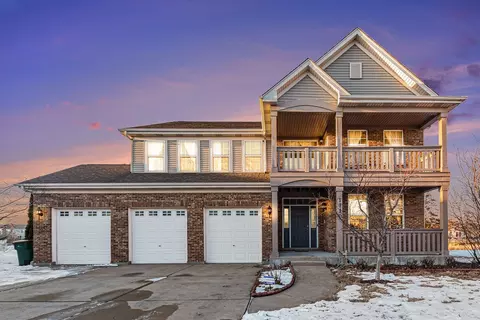 1110 Marion Ct, Shorewood, IL 60404