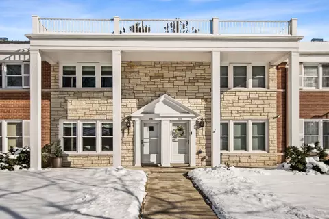 606 5th St #606, Wilmette, IL 60091