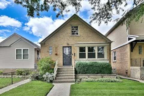 3952 N Oleander Ave, Chicago, IL 60634