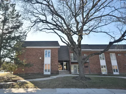 4129 Saratoga Ave #A214, Downers Grove, IL 60515