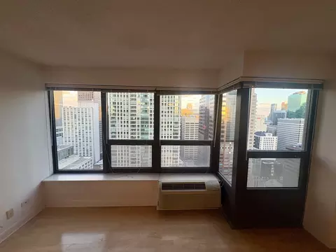 Living - 30 E Huron St #3601, Chicago, IL 60611 photo 1 of 3