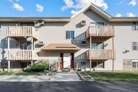 1521 Pioneer Rd #7, Crest Hill, IL 60403