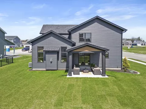 Exterior - 5833 W 134th Ave, Cedar Lake, IN 46303 photo 3 of 4