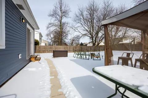 Exterior - 312 Clover Ct, Bloomington, IL 61701 photo 5 of 10