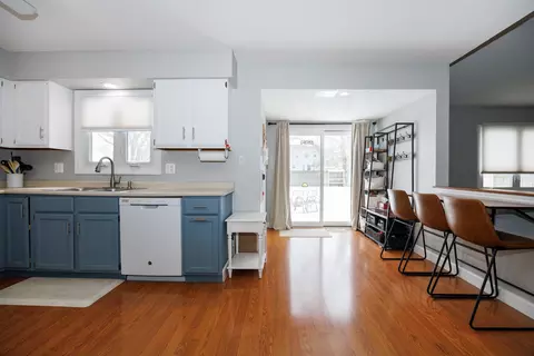 Kitchen - 312 Clover Ct, Bloomington, IL 61701 photo 2 of 3