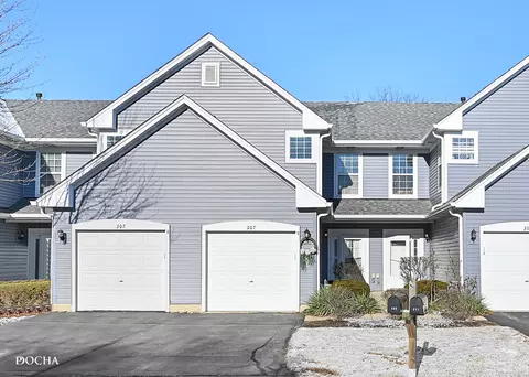 307 Huntington Ct, Oswego, IL 60543