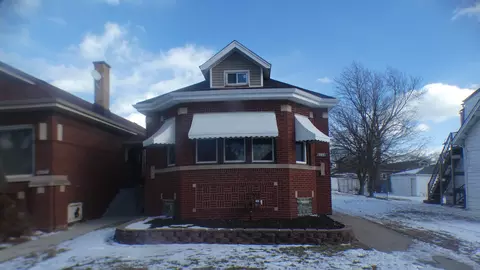8133 S Dante Ave, Chicago, IL 60619