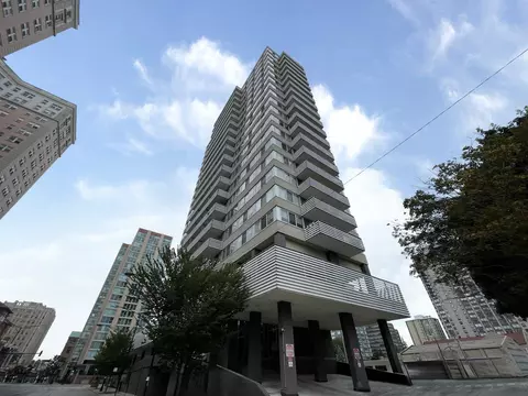 5601 N Sheridan Rd #14E, Chicago, IL 60660